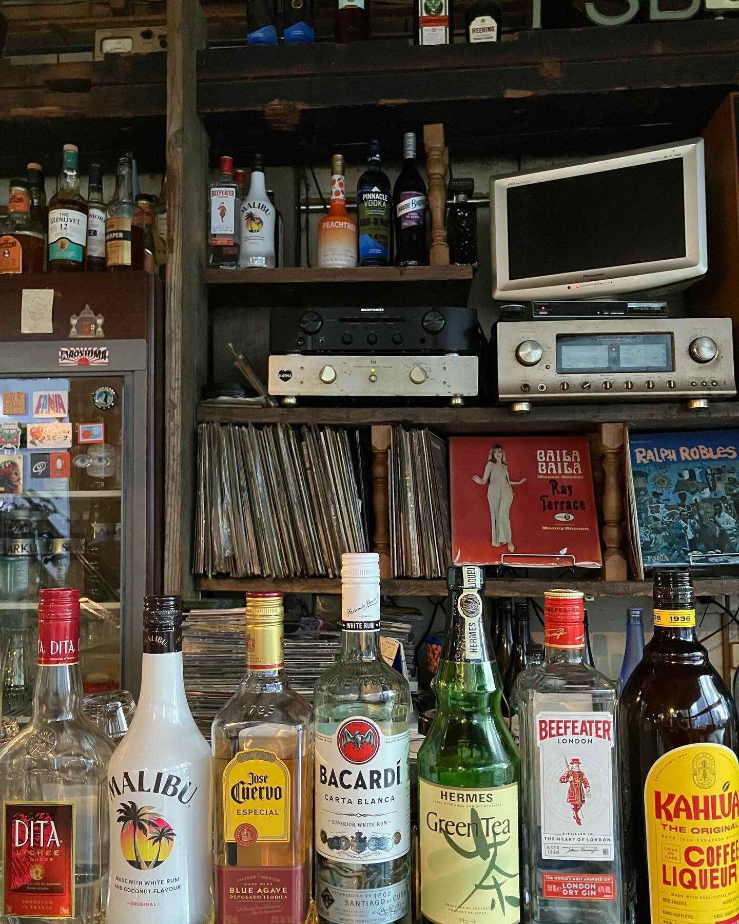 静岡駅近くにあるおしゃれなバーが、18時からオープンいたしま